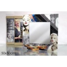 SPECCHIO MURO DONNA 50X50 836474